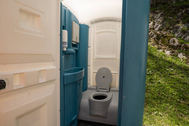 Portable Toilet Options We Offer in Fall City, WA